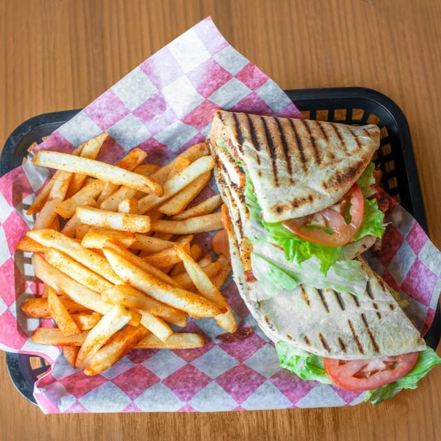 Pollo BLT Panini.