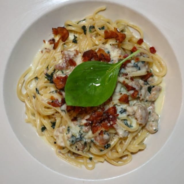 Linguini Carbonara.